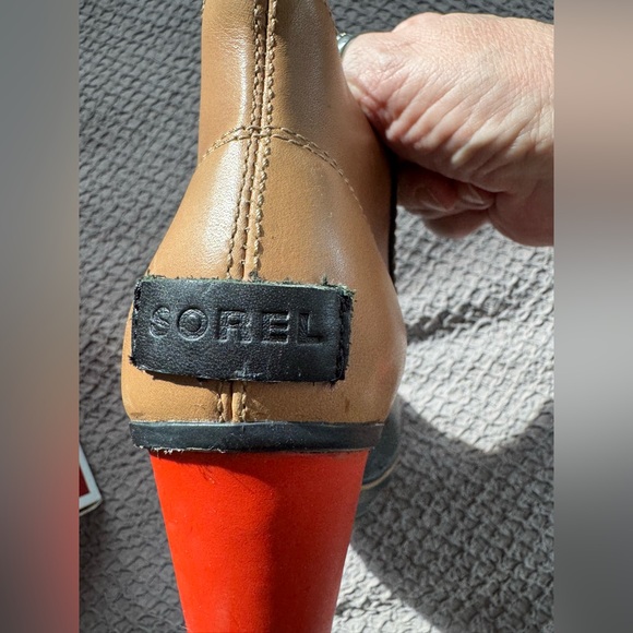 Fun Sorel heeled boot in EUC - Picture 6 of 16
